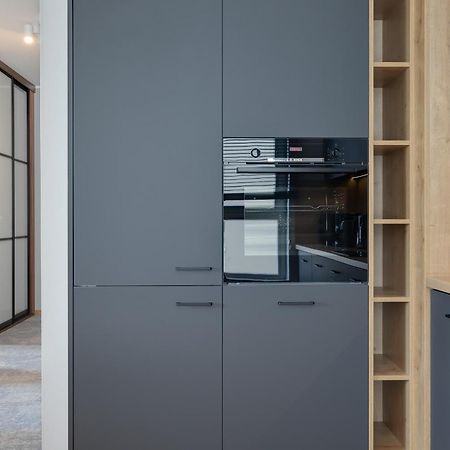 Nowoczesny Apartament Z Parkingiem W Centrum Szczecina By Noclegi Renters Exteriör bild