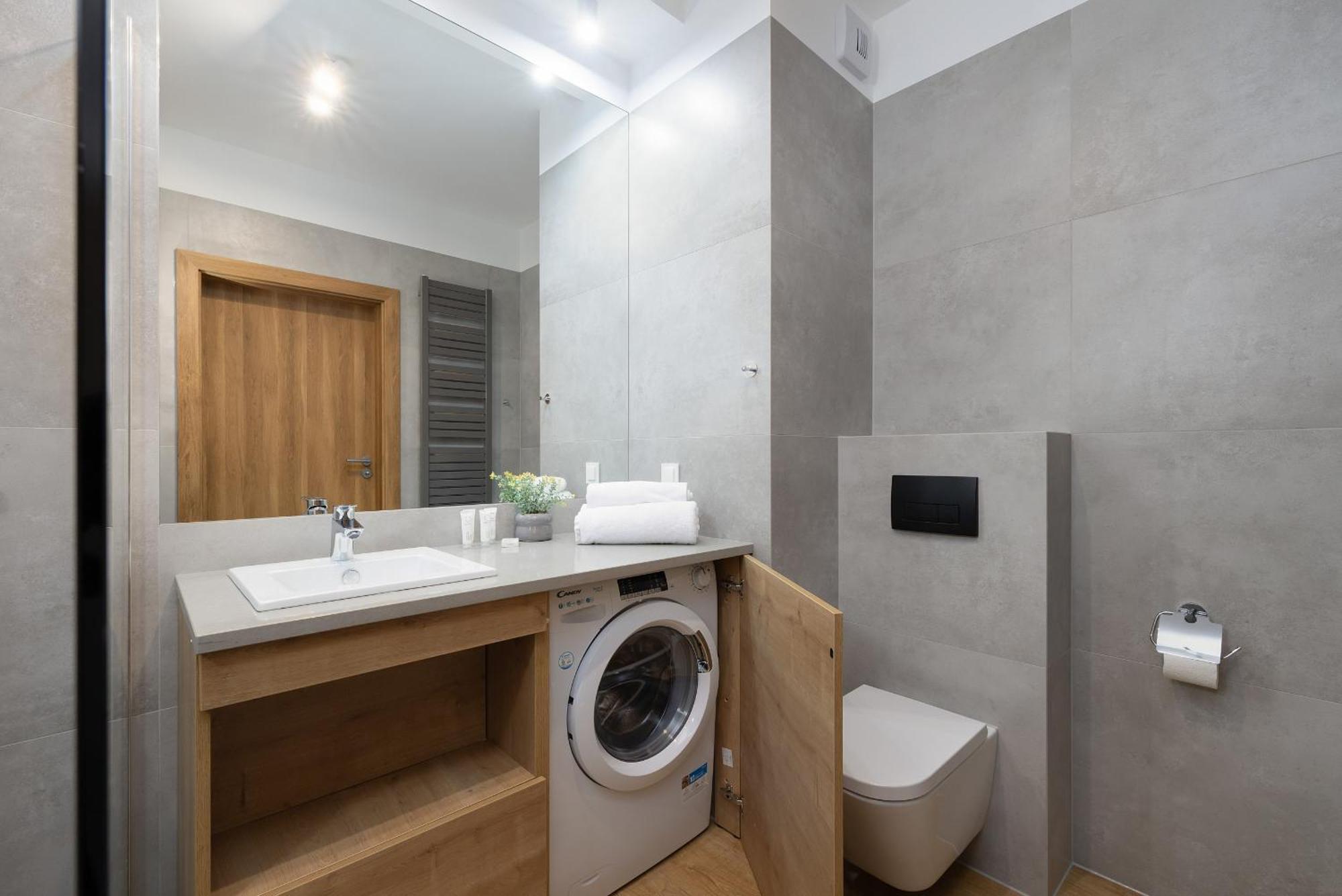Nowoczesny Apartament Z Parkingiem W Centrum Szczecina By Noclegi Renters Exteriör bild